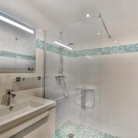 Apartment 1 Pour 4 A 6 Pers, Proche Centre Et Pistes, Parking Inclus - Fr-1-685-63 *
